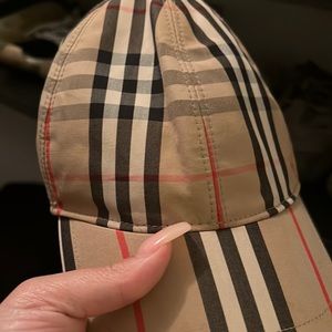 Kids Burberry hat